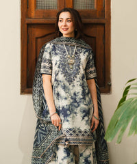 Novera – 3-Piece Embroidered Lawn Suit
