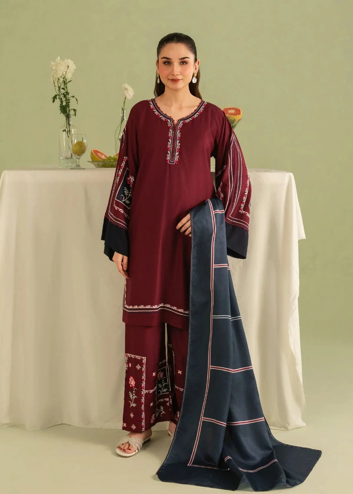 Eris Embroidered 3pc